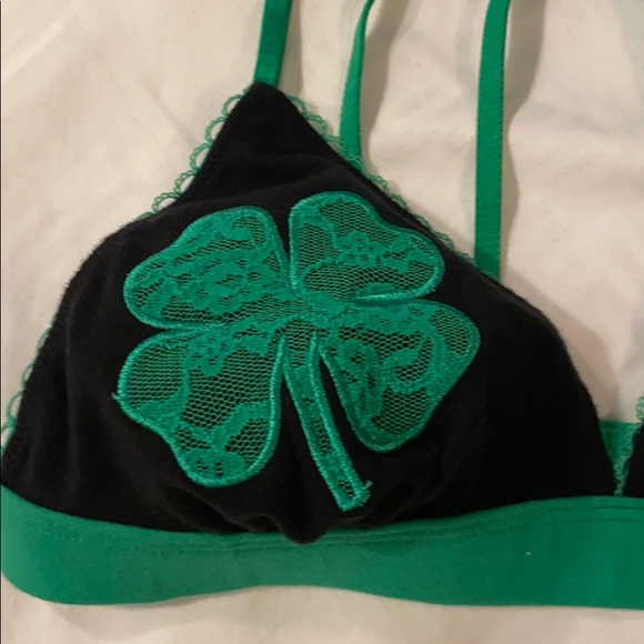 Victoria’s Secret Shamrock bra. - Picture 2 of 5